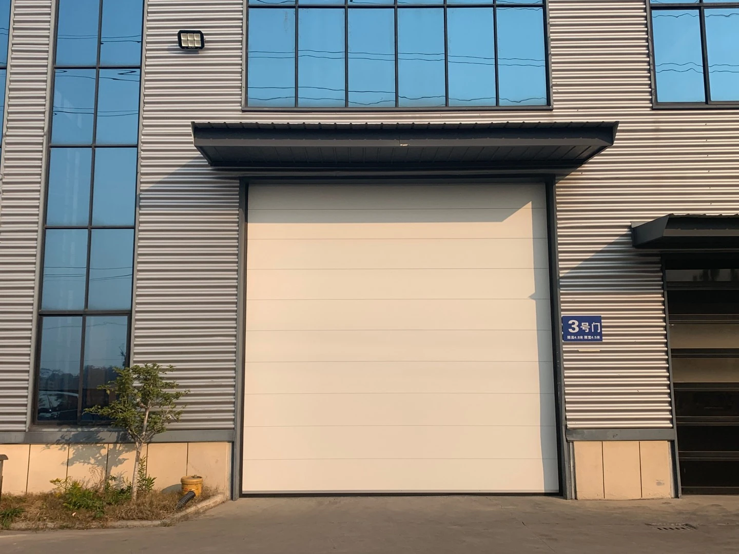 安必信工业门呼伦贝尔服务站生产基地